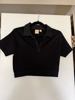 GAP x Beis Black Ribbed-Collar Polo Crop Top
